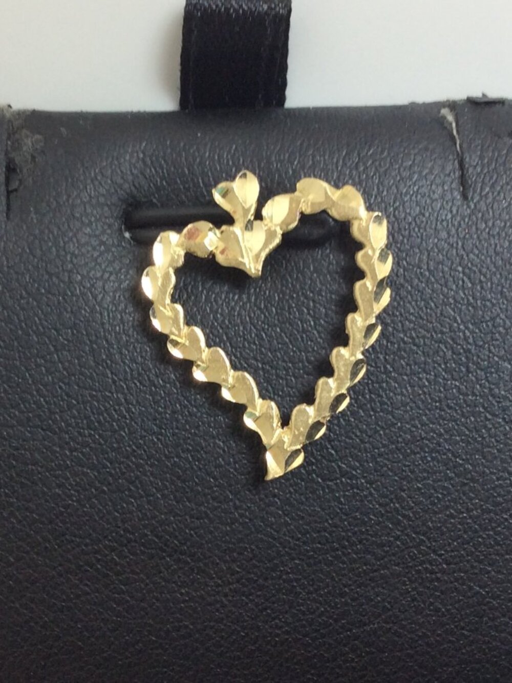 14k Yellow Real Gold Heart Charm Pendant  .90 grams